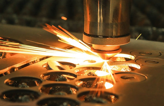 The Difference Between Fiber Laser Source and Other Laser Sources